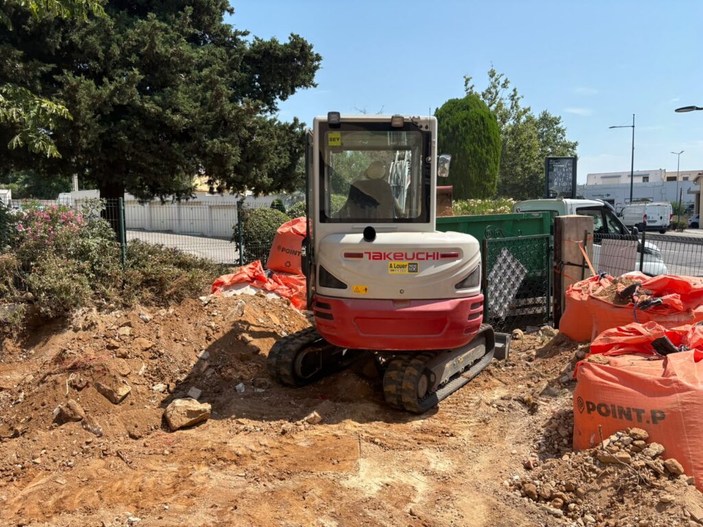 Un chantier <em style="color:var(--yellow-d)">propre</em> et conforme